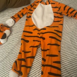 New Tiger costume 3T